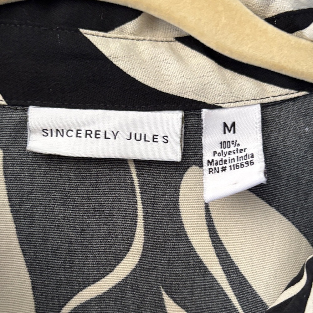 Sincerely Jules Monochrome Swirl Dress - Picture 2 of 4